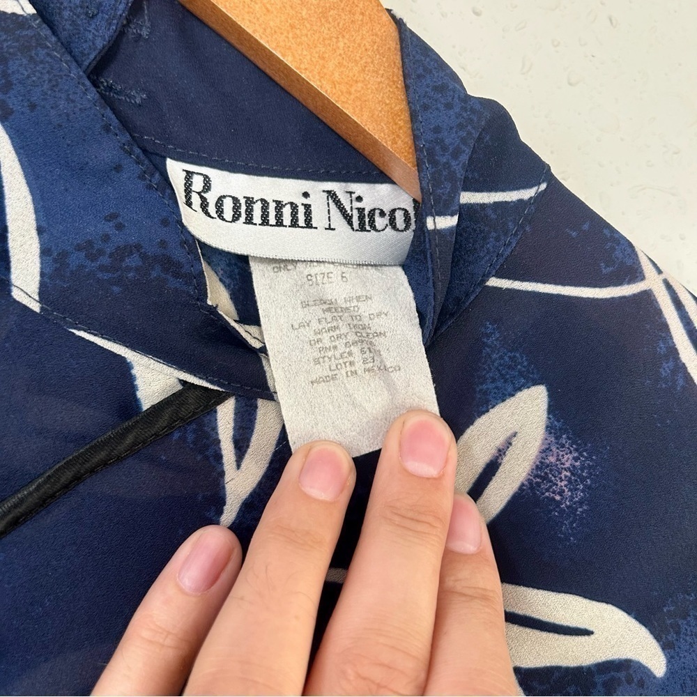 🦋 Ronni Nicole Vintage Blue Asian Inspired Style Mini Dress Size 6 - Picture 4 of 6